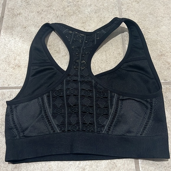 Avia black bra size Medium - Picture 2 of 5